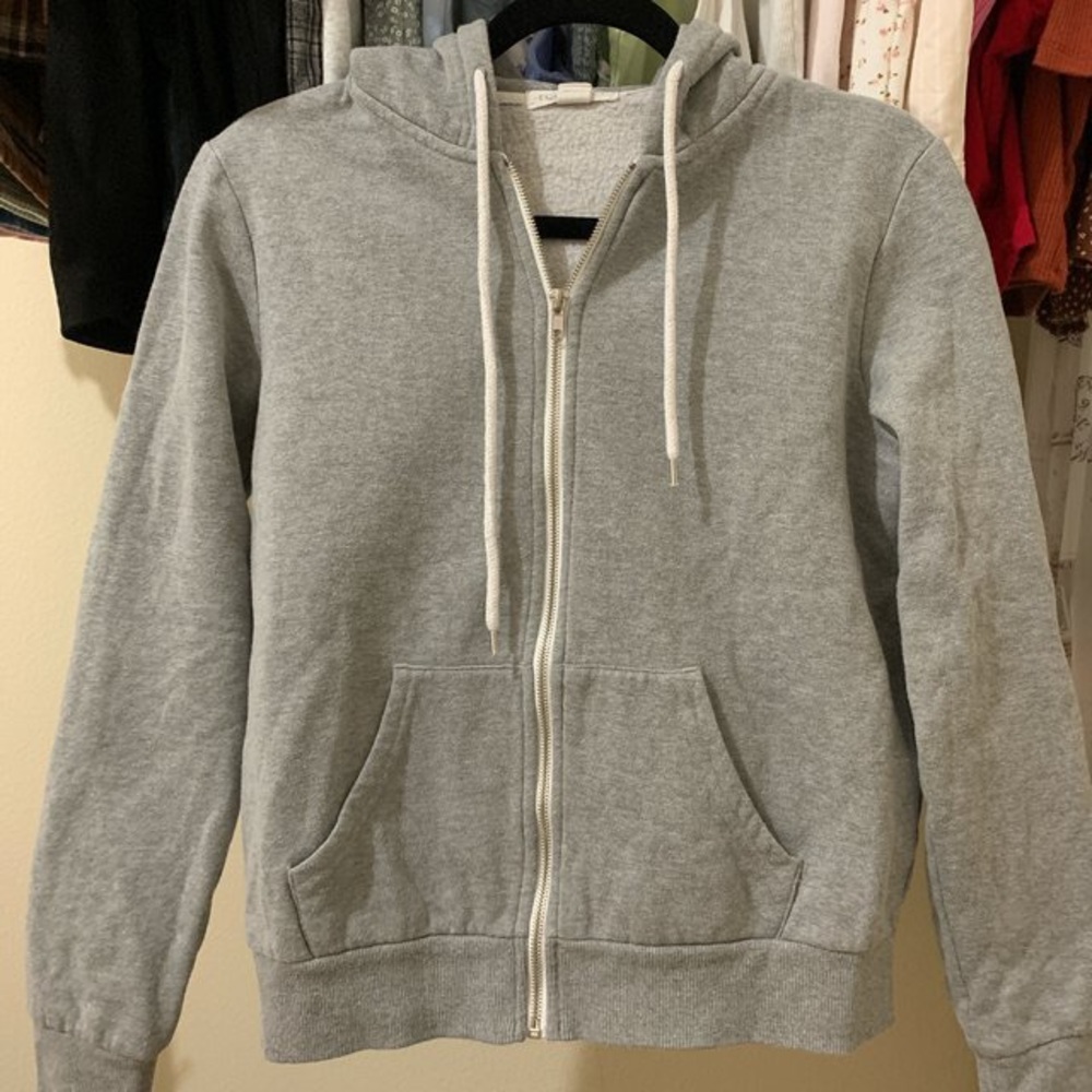 Gray zip-up hoodie / jacket